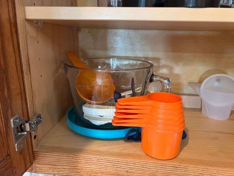 Contents of 1 Upper Kitchen Cabinet