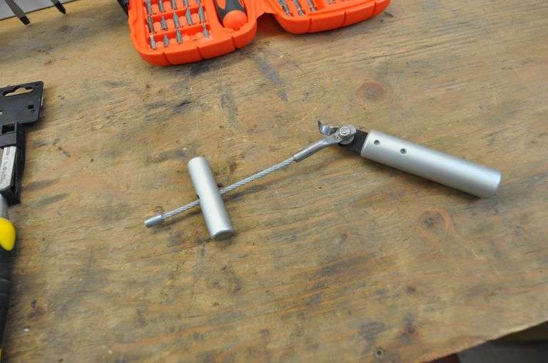 Assorted Screwdrivers, Chisels & Driver Kit