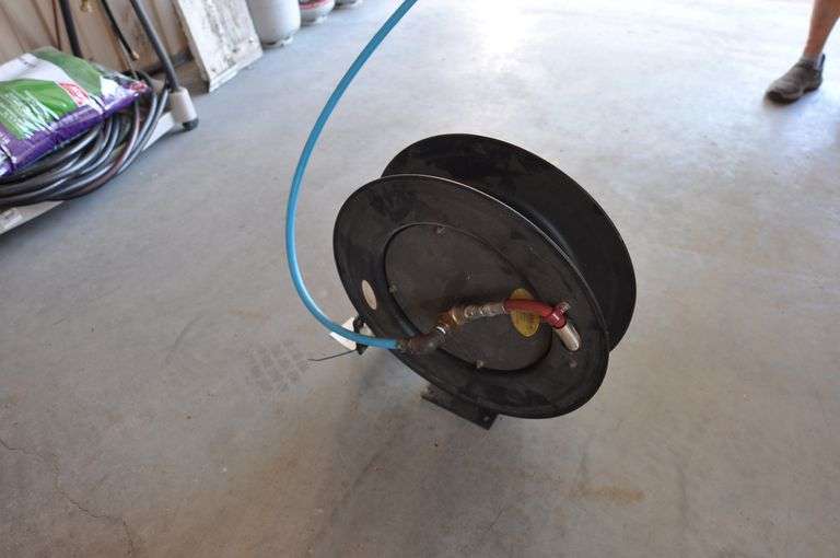 HD Retractable Air Hose Reel