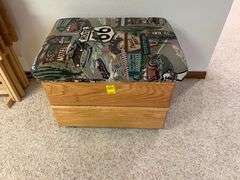 Bench/Storage Trunk