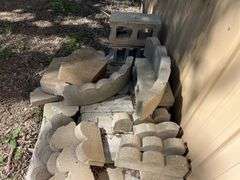 Pallet of Misc Concrete Edging & Block