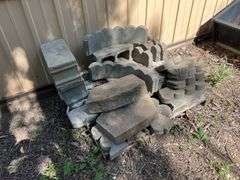 Pallet of Misc Concrete Edging & Block