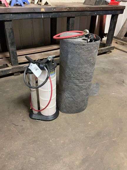 MityVac MV7201 Fluid Evacuator Plus + Absorbent Drawer/Bench Liner