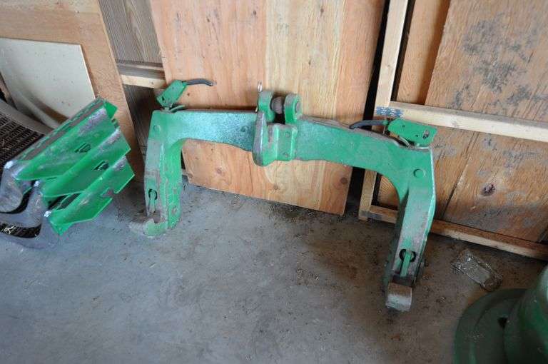 John Deere Category-3 Quick Hitch