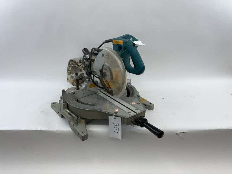 Makita 10" Compound/Sliding Miter Saw