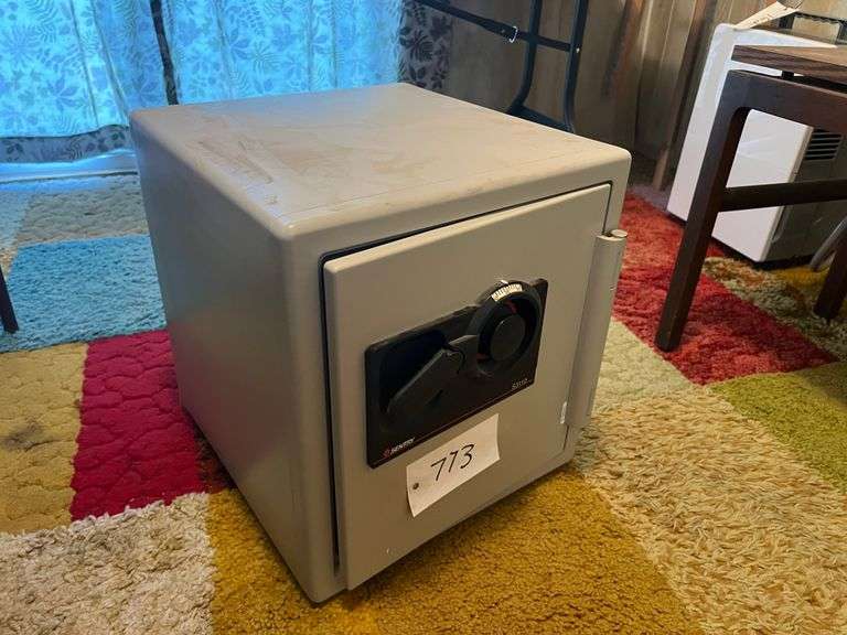Sentry Safe Metal Rusted Sentry Safe - Unlocked. No combination - Peterson Land & Auction LLC