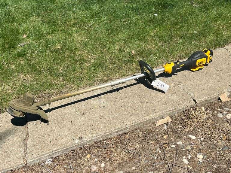DeWalt 20V Trimmer
