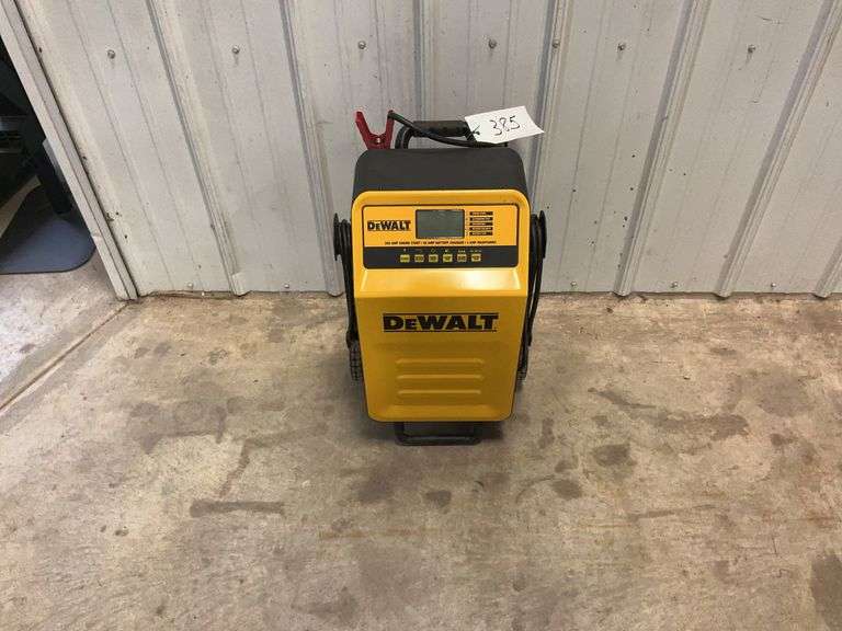 DeWalt 200A Battery Booster/Charger/Maintainer