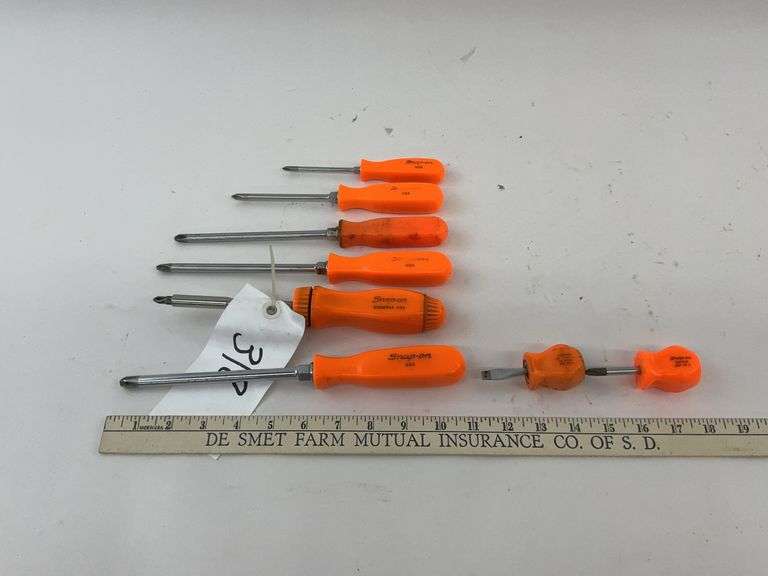 (8) Snap-on Screwdrivers