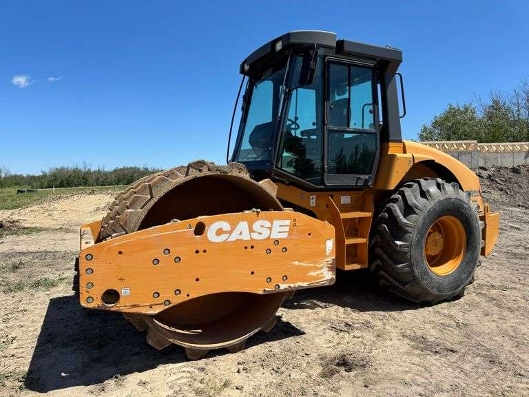 2011 Case SV212 Roller Packer