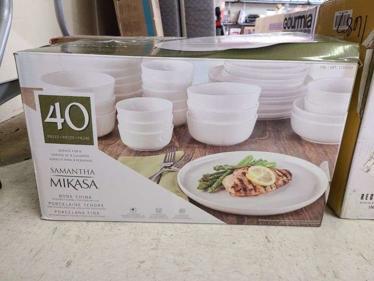 Mikasa Bone China Dinnerware Set