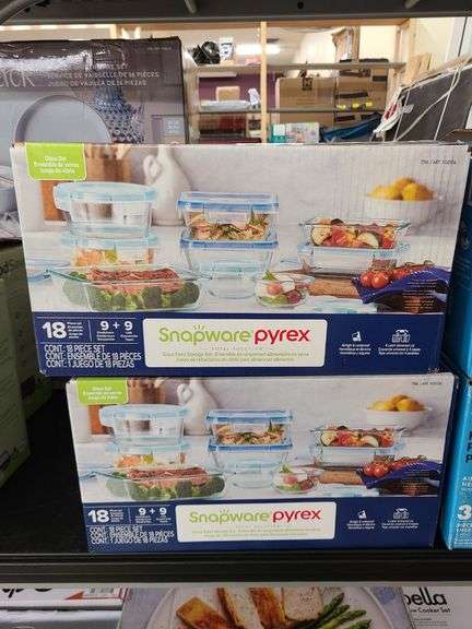 2) Snapware Pyrex Glass Food Storage Set