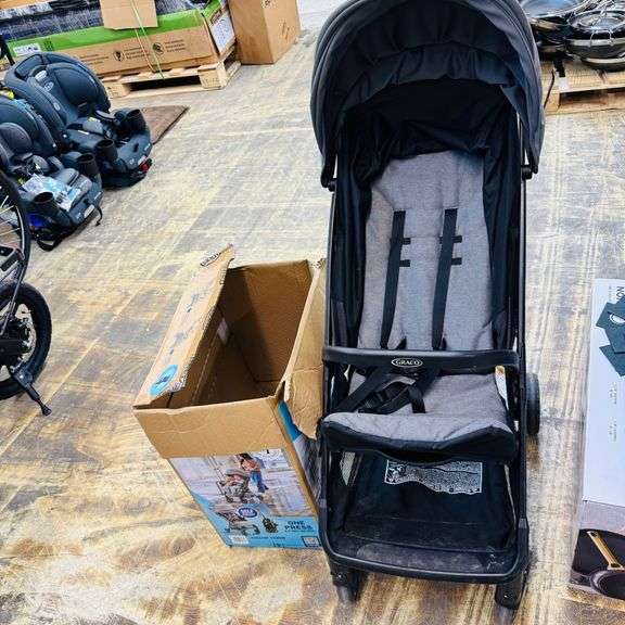1) Graco Ready 2 Jet Companct Stroller