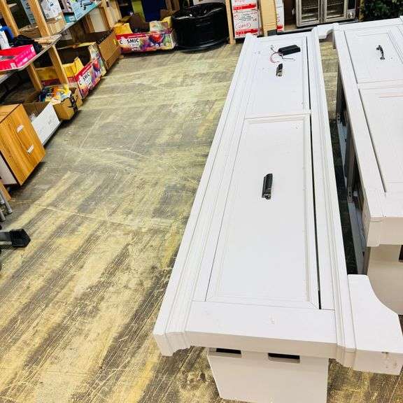 1)  King Foot Bed With Drawers