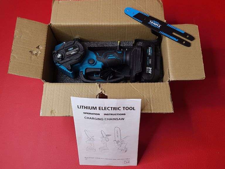 Lithium Electric Charging Chainsaw