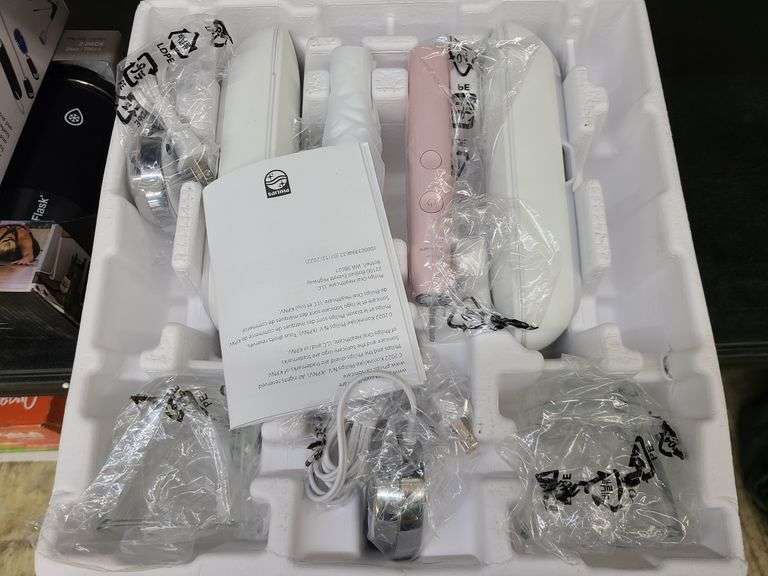 1) Philips Sonicare Diamond Clean Smart Electric Toothbrush Set