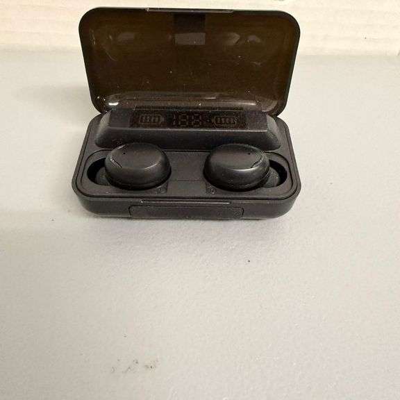1) iJoy Juiced Bluetooth Head Phones