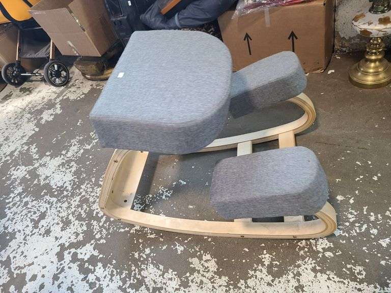 Kneeling Rocker - Prime Time Auctions, Inc.
