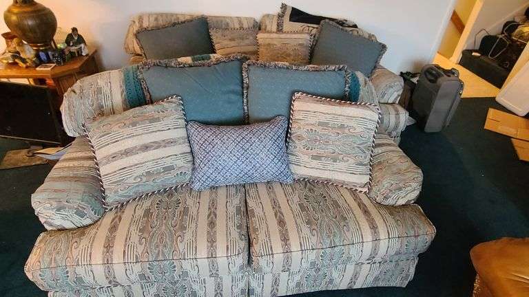 Matching Sofa & Loveseat, Pillows, Throw