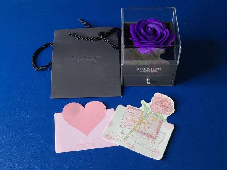 Best Wishes Gift Box with Necklace