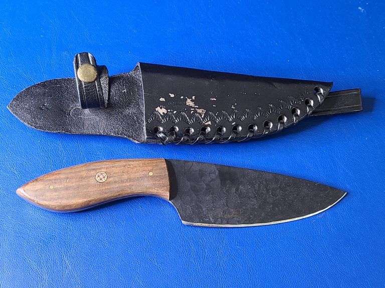Fixed Blade Hunting Knife