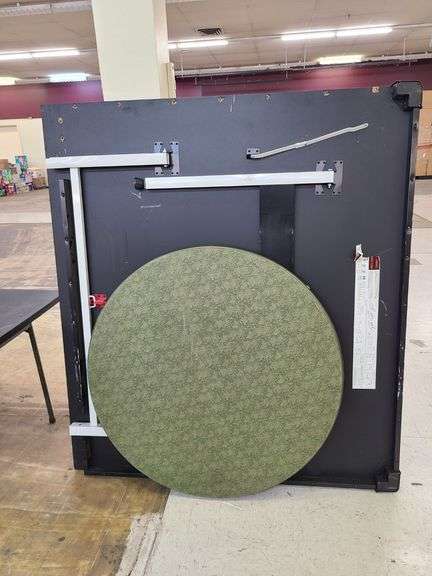 *1) Ping Pong Table, 1) Round Folding Table