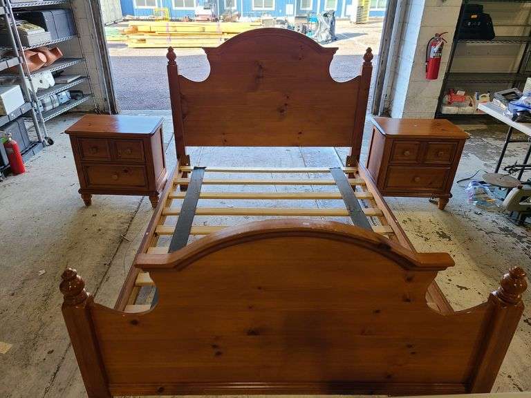 Queen Size Bed Frame, 2) Nightstands