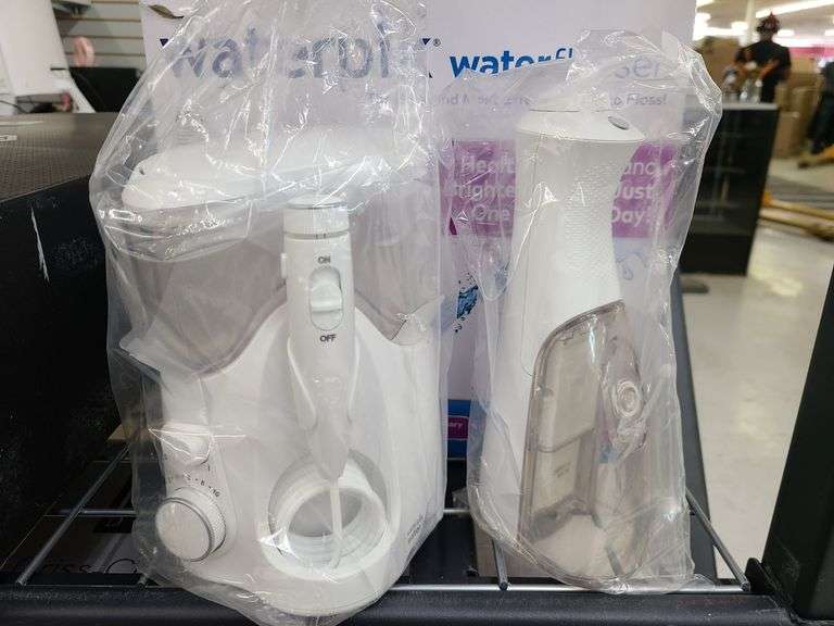 *3) Waterpik Water Flossers