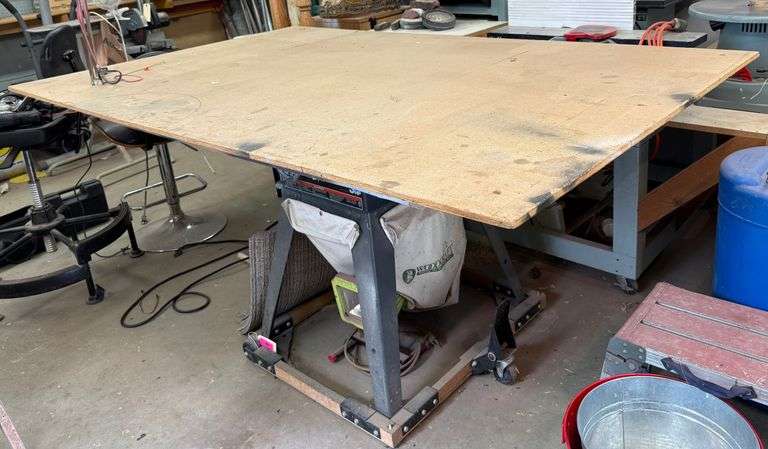 Craftsman 10" Table Saw with Plywood Wood Top - Prime Time Auctions, Inc.