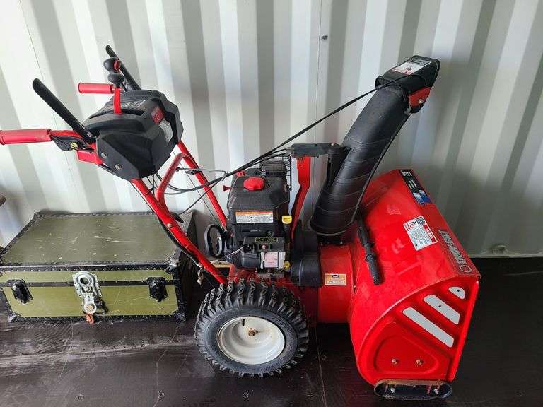 Troy-Bilt 28" Storm 3840 Snow Blower