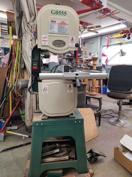 Grizzly GO555 14-Inch Bandsaw