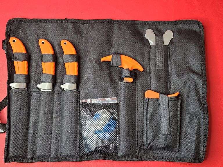 New View Hunting Skinning Kit
