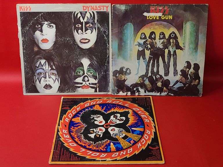 3) Kiss Records