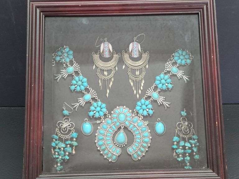 Southwestern Inspired Design Earrings with Intricate Filigree and Colorful Accents, Southwestern Sty