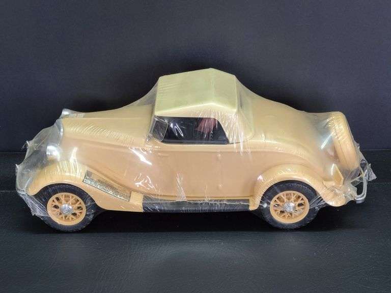 Vintage Jim Beam Decanter "1934 Ford Roadster"