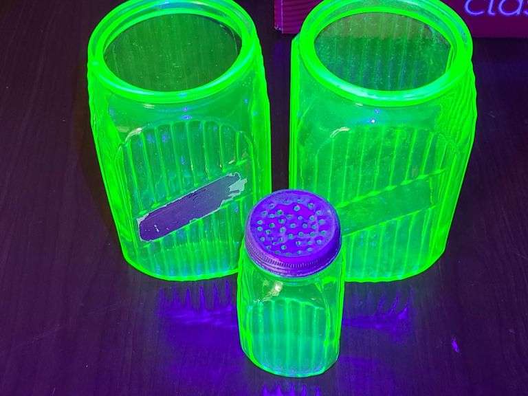 Uranium Hoosier Canisters (No Lids), Hoosier Shaker