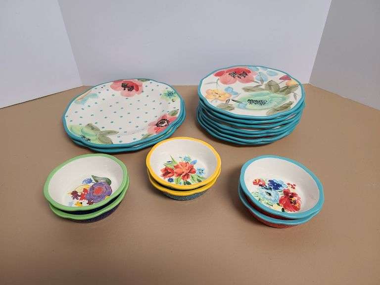 Pioneer Women Platter, Plates, Bowls