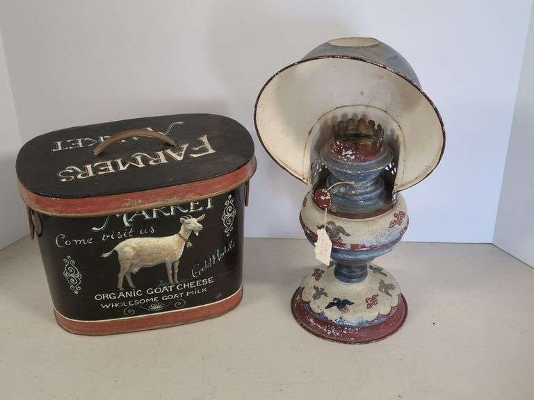 Vintage Kerosene Oil Lantern, Tin