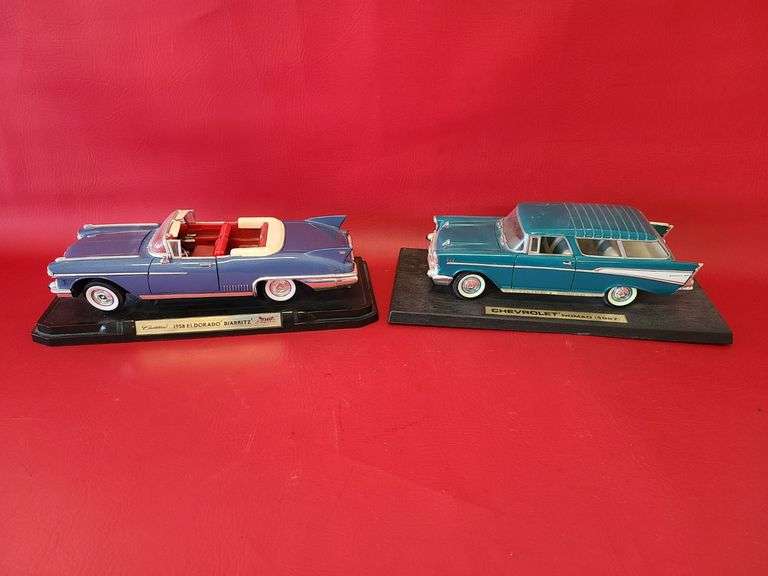 Model 1957 Chevrolet Nomad, 1958 Eldorado Biarritz