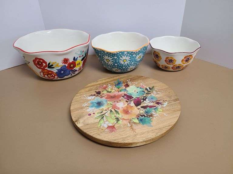 Pioneer Women Nesting Bowls with Cutting Board Lid