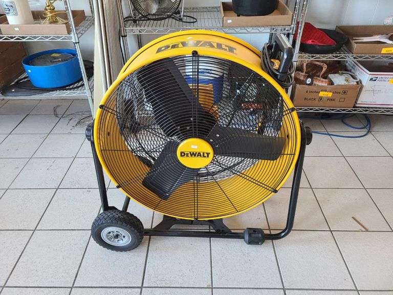 DeWalt 24" Drum Fan