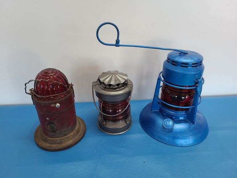 Dietz #40 Traffic Guard Blue Kerosene Lantern, Railroad Lantern, Econo-Lite Railroad Conductors Lamp