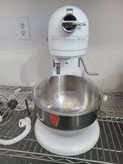 Kitchen Aid Mixer with Attachments
