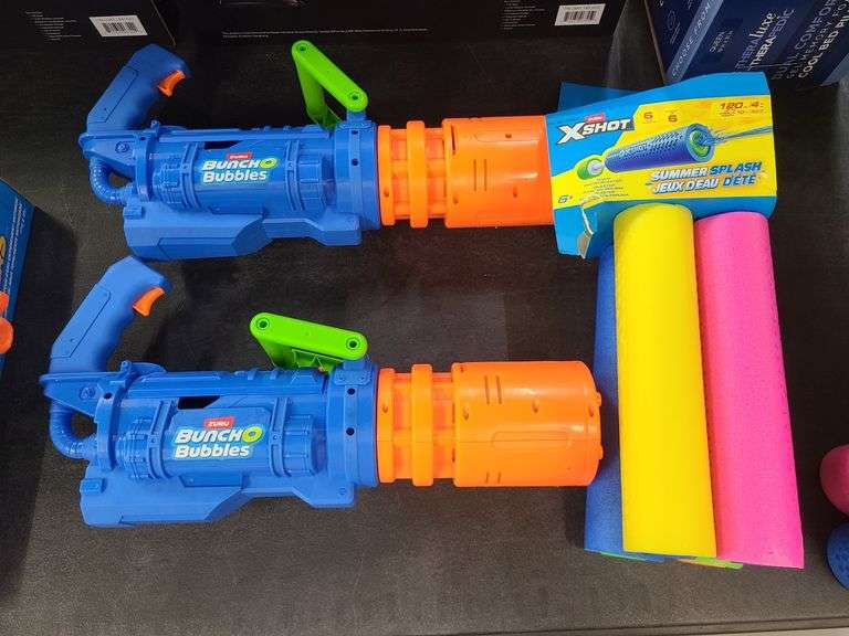 2) ZURU Bubble Blasters, 1) 4pk Water Soakers