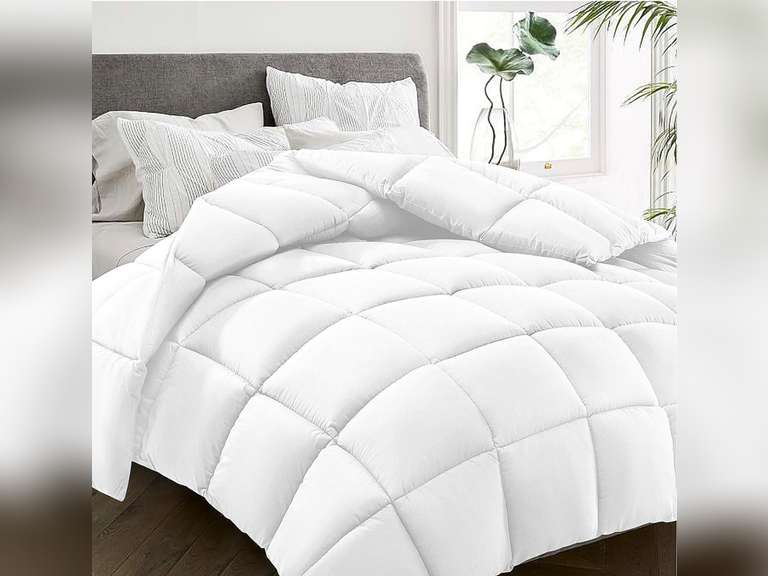 HYLEORY All Season Queen Size Bed Comforter - Cooling Goose Down Alternative Quilted Duvet Insert with Corner Tabs - Winter Warm - Machine Washable - White 32