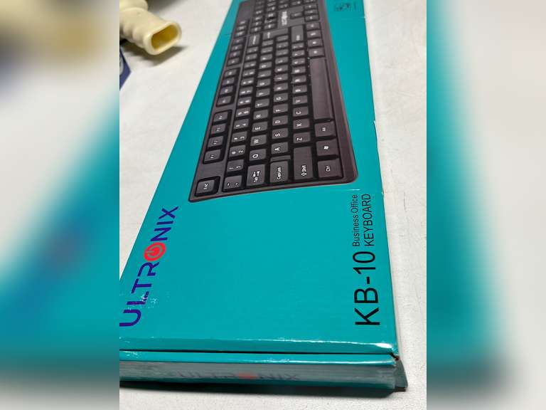 Ultronix Business Office Keyboard KB-10 9.99 - Quarter Price