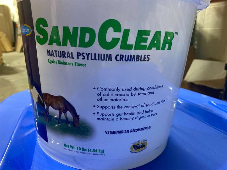 Farnam Sand Clear for Horses Natural Psyllium Crumbles, Veterinarian recommended to support the removal of sand & dirt from the ventral colon, 10 lbs., 32 scoops 80