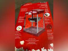 West Bend Stir Crazy Movie Theater Popcorn Popper with Nonstick Popcorn Kettle, Measuring Tool and Popcorn Scoop for Gourmet Popcorn Machine , 4 Qt., Red 70