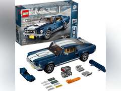 (See pictures)LEGO Creator Expert Ford Mustang 10265 Building Set - Exclusive Advanced Collector's Car Model, Featuring Detailed Interior, V8 Engine, Home and Office Display, Collectible for Adults and Teens 220
