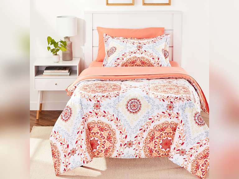 Amazon Basics Lightweight Microfiber 5 Piece Bed-In-A-Bag Comforter Bedding Set, Twin/Twin XL, Coral Medallion, Printed 30